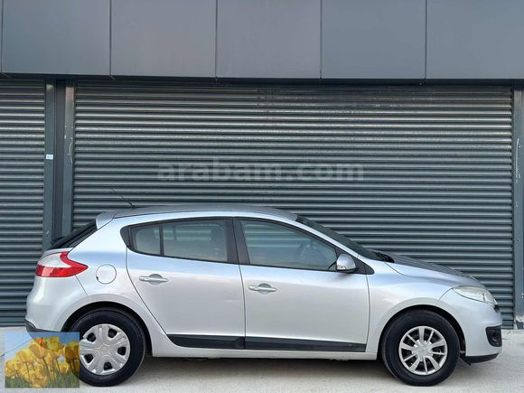2013 MEGAN 3 BENZİN LPG OTOMATİK