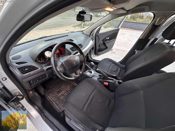2013 MEGAN 3 BENZİN LPG OTOMATİK