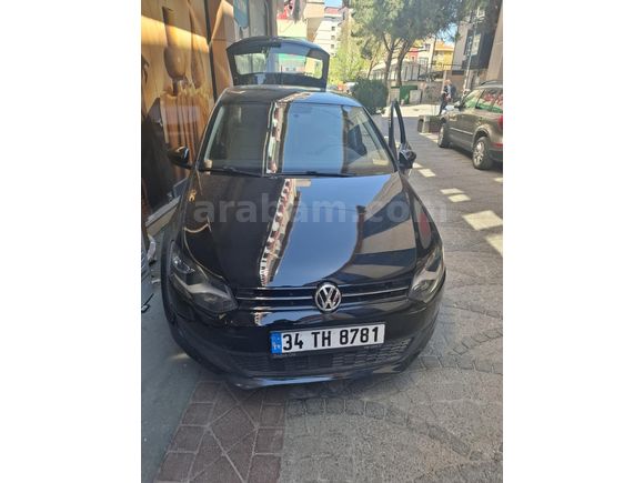 Sahibinden Volkswagen Polo 1.6 TDi Comfortline 2013 Model  150.000 km Siyah kapora alındı