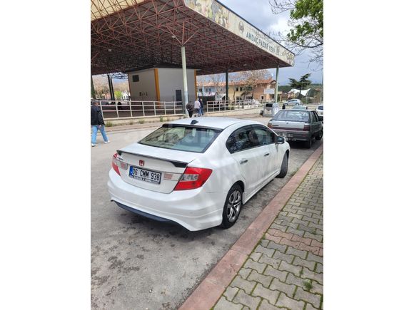 Sahibinden Honda Civic 1.6i VTEC Eco Elegance 2012 Model