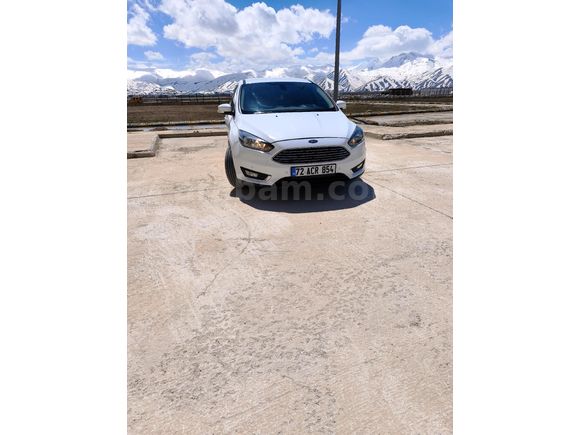 Sahibinden Ford Focus 1.5 TDCi Titanium 2017 Model  102.000 km Beyaz
