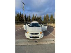 Sahibinden Hyundai Accent Blue 1.6 CRDI Mode Plus 2015 Model. Aile Arabası