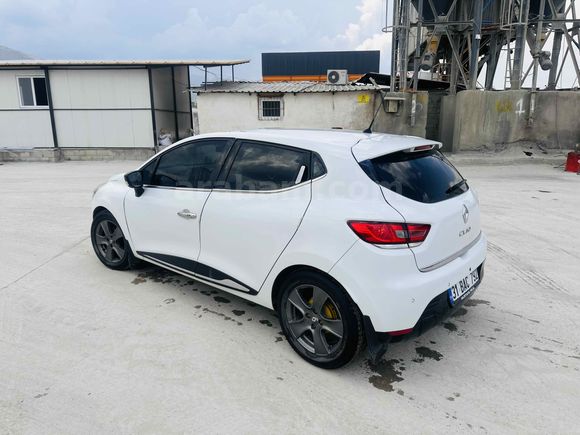 Sahibinden Renault Clio 1.2 Icon 2015 Model  Beyaz