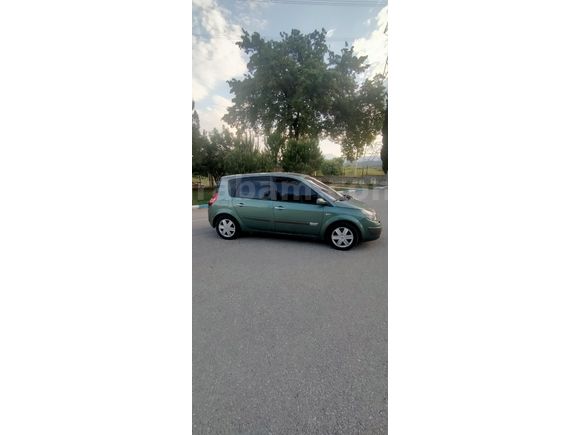 Sahibinden Renault Scenic 1.6 Dynamique 2004 Model