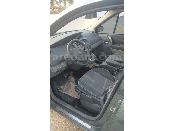 Sahibinden Renault Scenic 1.6 Dynamique 2004 Model
