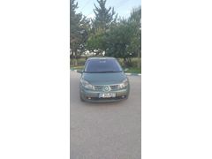 Sahibinden Renault Scenic 1.6 Dynamique 2004 Model