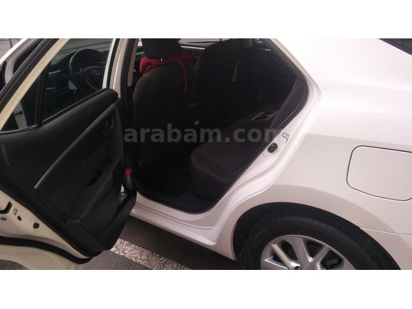 Sahibinden Toyota Corolla 1.4 D-4D Advance 2013 Model  175.500 km
