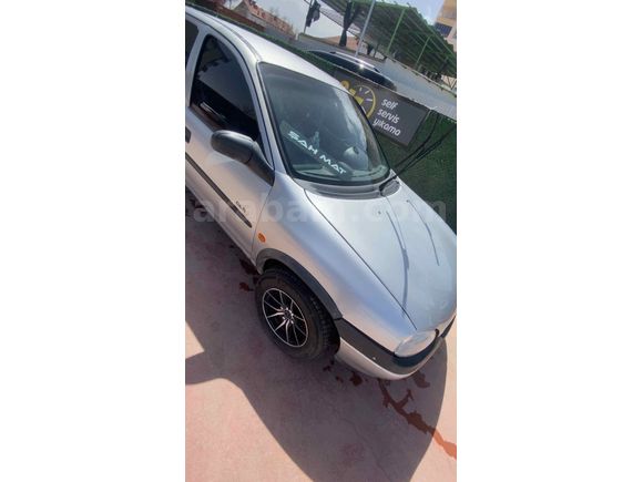 Sahibinden Opel Corsa 1.4 GLS 2000 Model BAYAN ARACI 