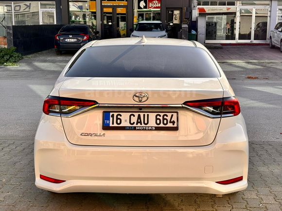 HATASIZ BOYASIZ COROLLA DREAM 1.5 OTOMATİK | 98 BİN KM |