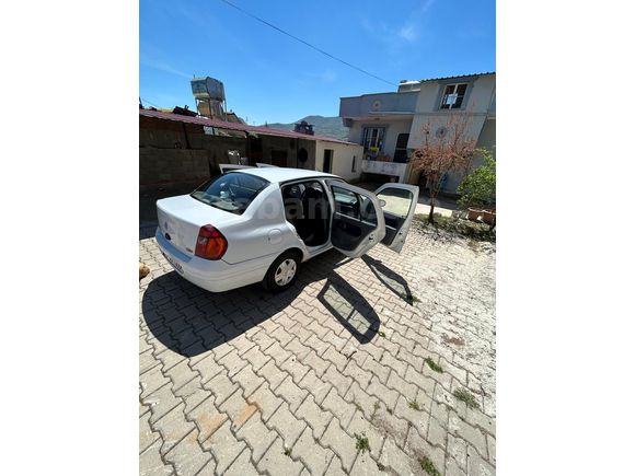 Sahibinden Renault Clio 1.4 RNA 2001 Model