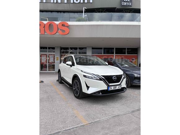 Sahibinden Nissan Qashqai 1.3 DIG-T Sky Pack 2023 Model Uşak