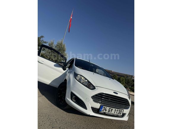 Sahibinden Ford Fiesta 1.5 TDCi Trend 2014 Model  219.000 km Beyaz