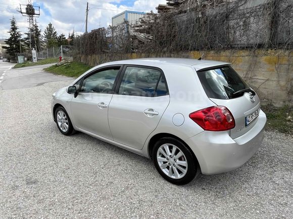 Sahibinden Toyota Auris 1.4 D-4D Elegant 2008 Model 