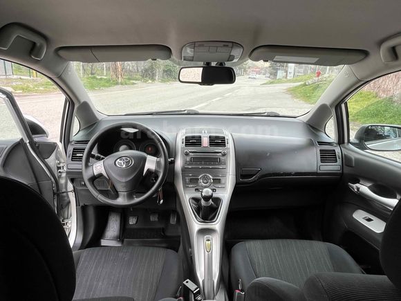 Sahibinden Toyota Auris 1.4 D-4D Elegant 2008 Model 