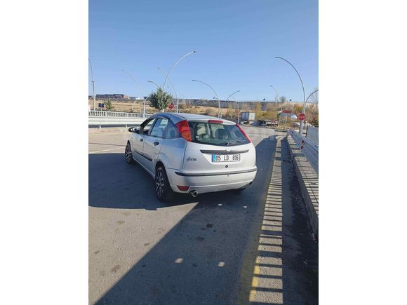 Sahibinden Ford Focus 1.4 Comfort 2003 Model 