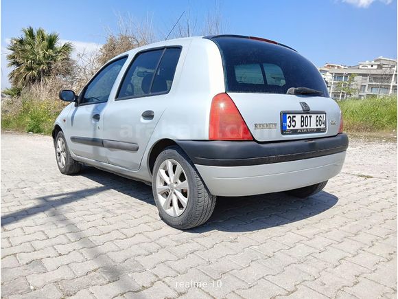Galeriden Renault Clio 1.4 RTA 2001 Model İzmir