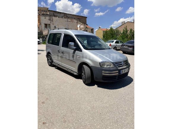Öğretmenden 2008 model otomatik Caddy 223.000 km de