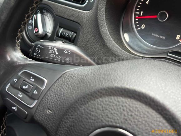 2013 POLO CHROME EDİTON CAM TAVANLI KIRMIZI