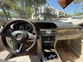 GARAJCAN DAN HATASIZ BOYASİZ CAM TAVANLI MERCEDES E180