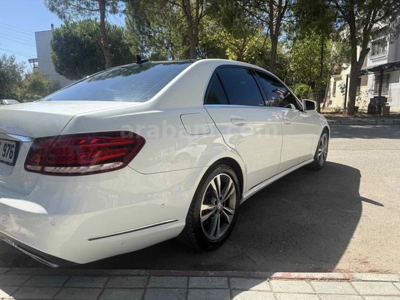 GARAJCAN DAN HATASIZ BOYASİZ CAM TAVANLI MERCEDES E180