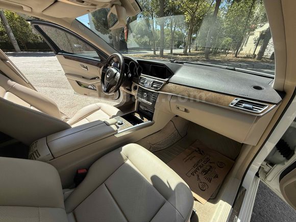 GARAJCAN DAN HATASIZ BOYASİZ CAM TAVANLI MERCEDES E180
