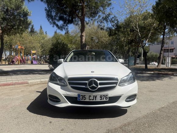 GARAJCAN DAN HATASIZ BOYASİZ CAM TAVANLI MERCEDES E180