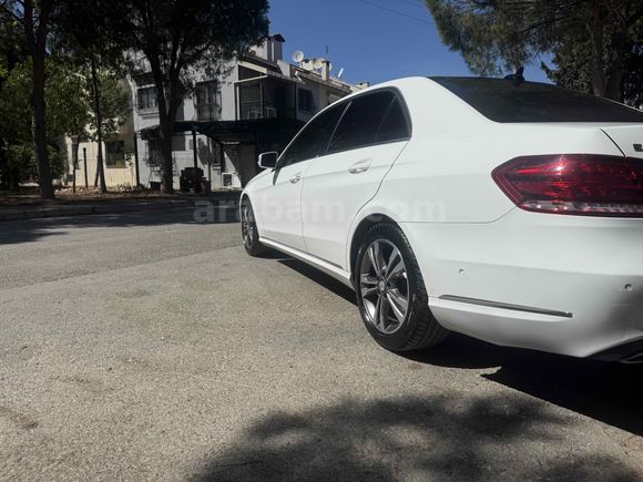 GARAJCAN DAN HATASIZ BOYASİZ CAM TAVANLI MERCEDES E180