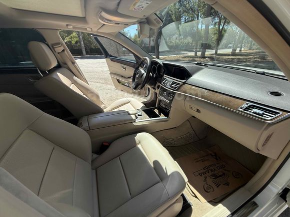 GARAJCAN DAN HATASIZ BOYASİZ CAM TAVANLI MERCEDES E180