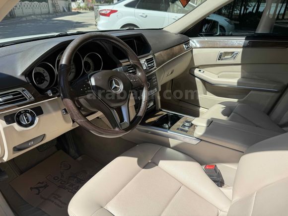 GARAJCAN DAN HATASIZ BOYASİZ CAM TAVANLI MERCEDES E180