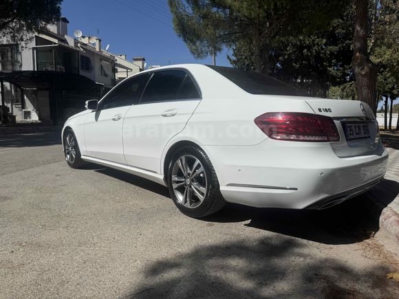 GARAJCAN DAN HATASIZ BOYASİZ CAM TAVANLI MERCEDES E180