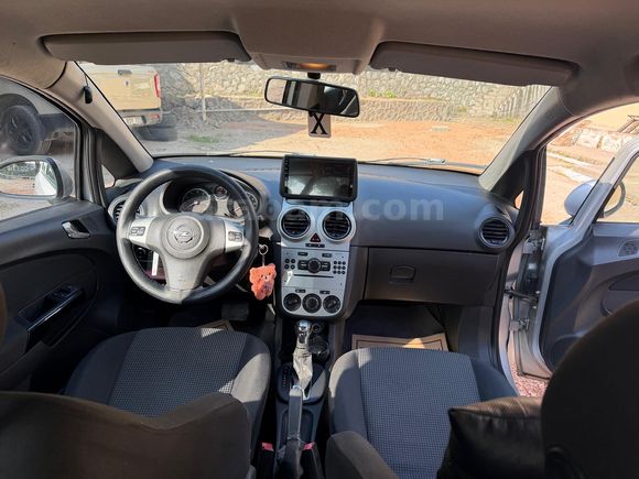Sahibinden Opel Corsa 1.4 Twinport Active 2013 Model 
