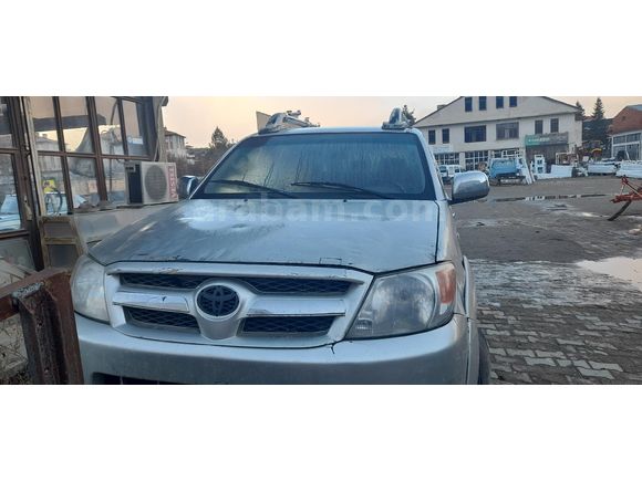 Sahibinden Toyota Hilux 2.5 D-4D 4x4 Adventure 2007 Model İstanbul