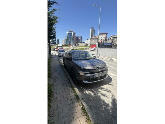 Sahibinden Citroen C4 X 1.2 PureTech Max 2025 Model  4.600 km Gri