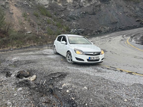 Sahibinden Opel Astra 1.6 Cosmo 2012 Model