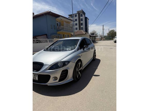 Sahibinden Seat Leon 1.6 Style 2007 Model  280.000 km Gri