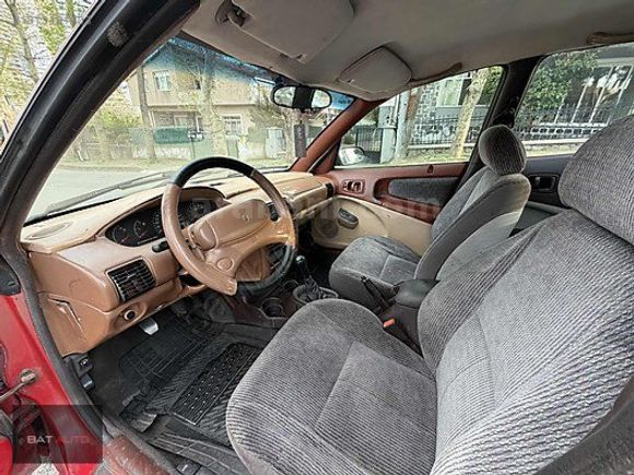 BAT AUTO 'DAN CHRYSLER NEON SPORT