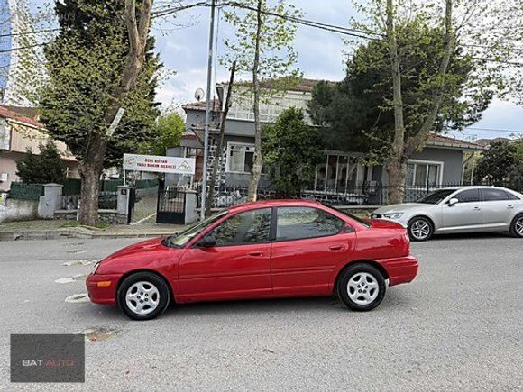 BAT AUTO 'DAN CHRYSLER NEON SPORT