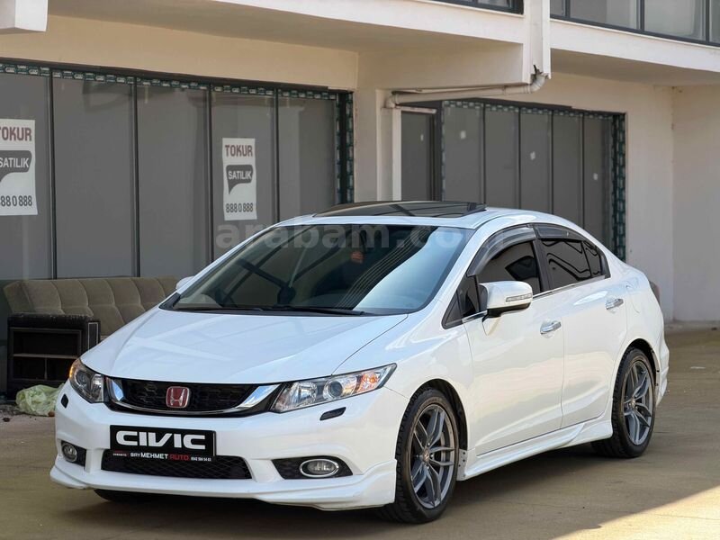 Galeriden Honda Civic 1.6i VTEC Eco Elegance 2013 Model Osmaniye 232.000 km Beyaz