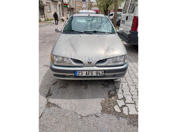 Sahibinden Renault Megane 1.6 1999 Model