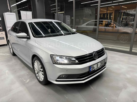 Sahibinden Volkswagen Jetta 1.6 TDi Highline 2014 Model  240.000 km Gri