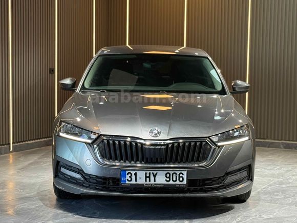 Sahibinden Skoda Octavia 1.5 e-Tec Elite 2024 Model 