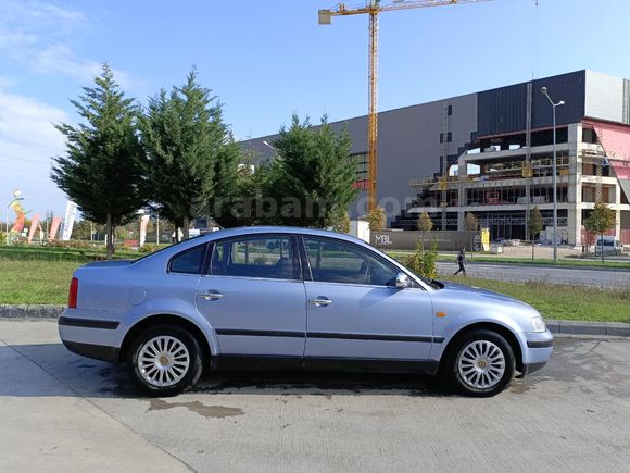 Sahibinden Volkswagen Passat 1.8 Basic 1998 Model