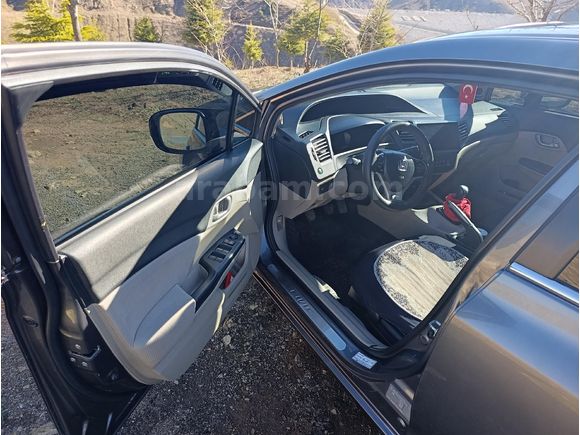 Sahibinden Honda Civic 1.6i VTEC Eco Elegance 2014 Model
