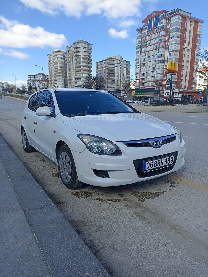 Sahibinden Hyundai i30 1.6 CRDi Team 2011 Model 3