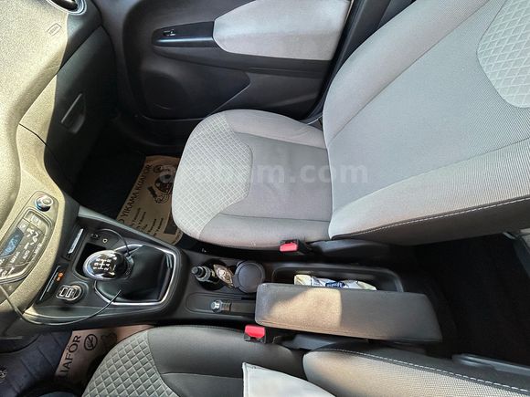 Sahibinden Ford Tourneo Courier 1.6 TDCi Titanium 2014 Model 