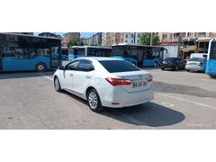 Toyota Corolla 1.6 Premium 2013 Model