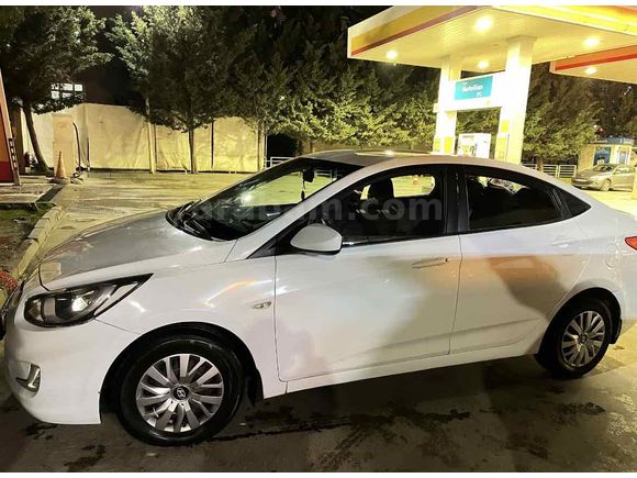 Sahibinden Hyundai Accent Blue 1.6 CRDI Mode 2014 Model 