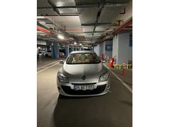 SAHİBİNDEN AİLE ARACI MEGANE III PRIVELEGE PAKET - EDC 110 HP MOTOR YAKIT CİMRİSİ