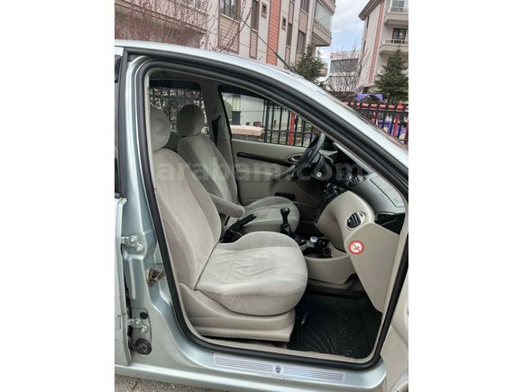 Acil satılık Sahibinden Ford Focus 1.6 Ghia~2003~240
 Bin km~ 