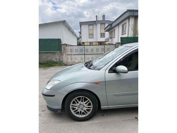 Acil satılık Sahibinden Ford Focus 1.6 Ghia~2003~240
 Bin km~ 